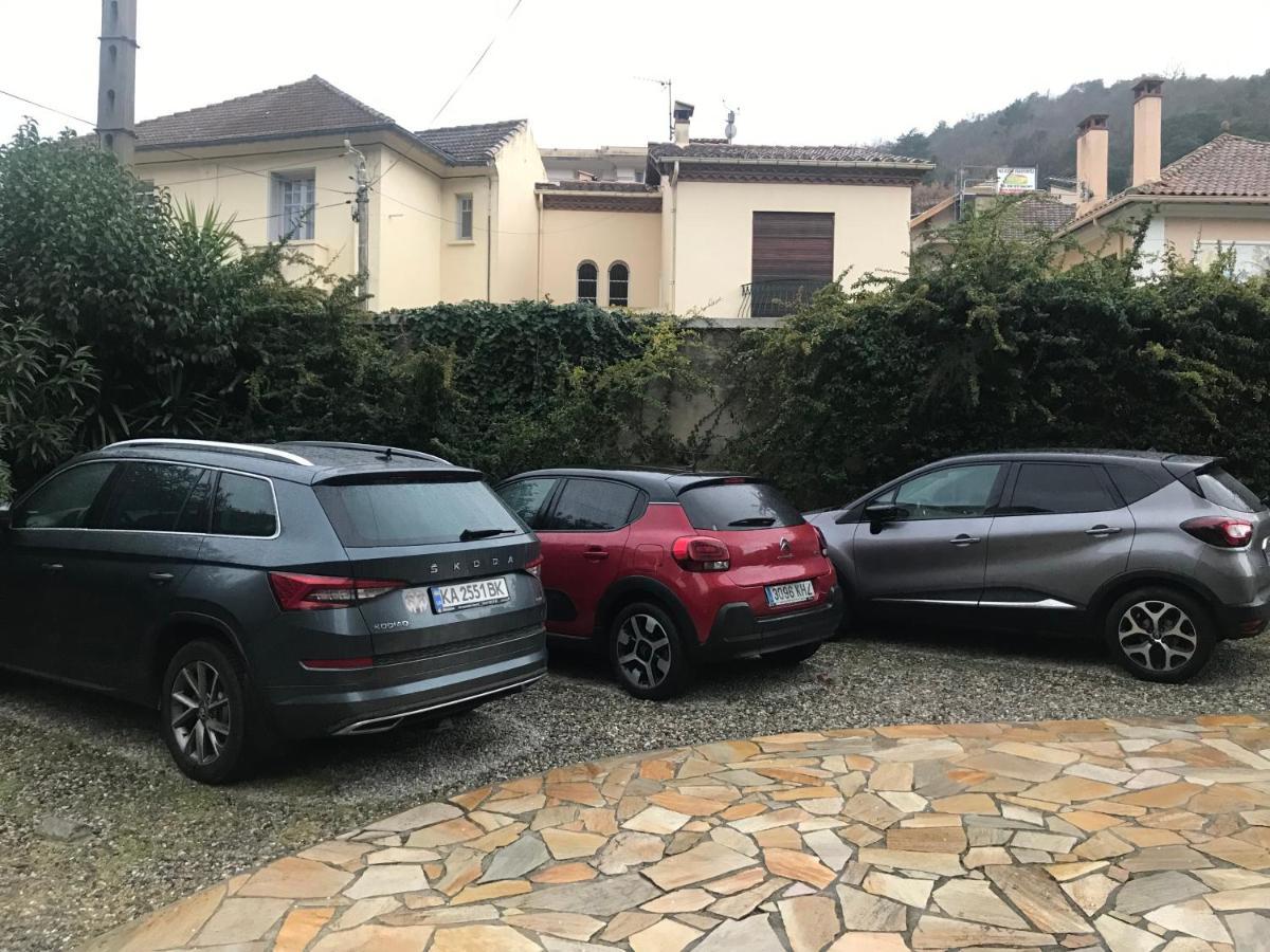 Hebergements A La Rive, Accueil Ouvert Tous Les Jours Jusqu'A 20H00 Dernier Delai, Depuis 30 Ans ! Reserver Ici Svp ! Merci ! Aucun Reglement A Distance Accepte, Paiement Par Cb, Especes, Cheque Ou Cheques-Vacances Imperativement A La Remise Des Clef Amélie-les-Bains-Palalda Exterior foto